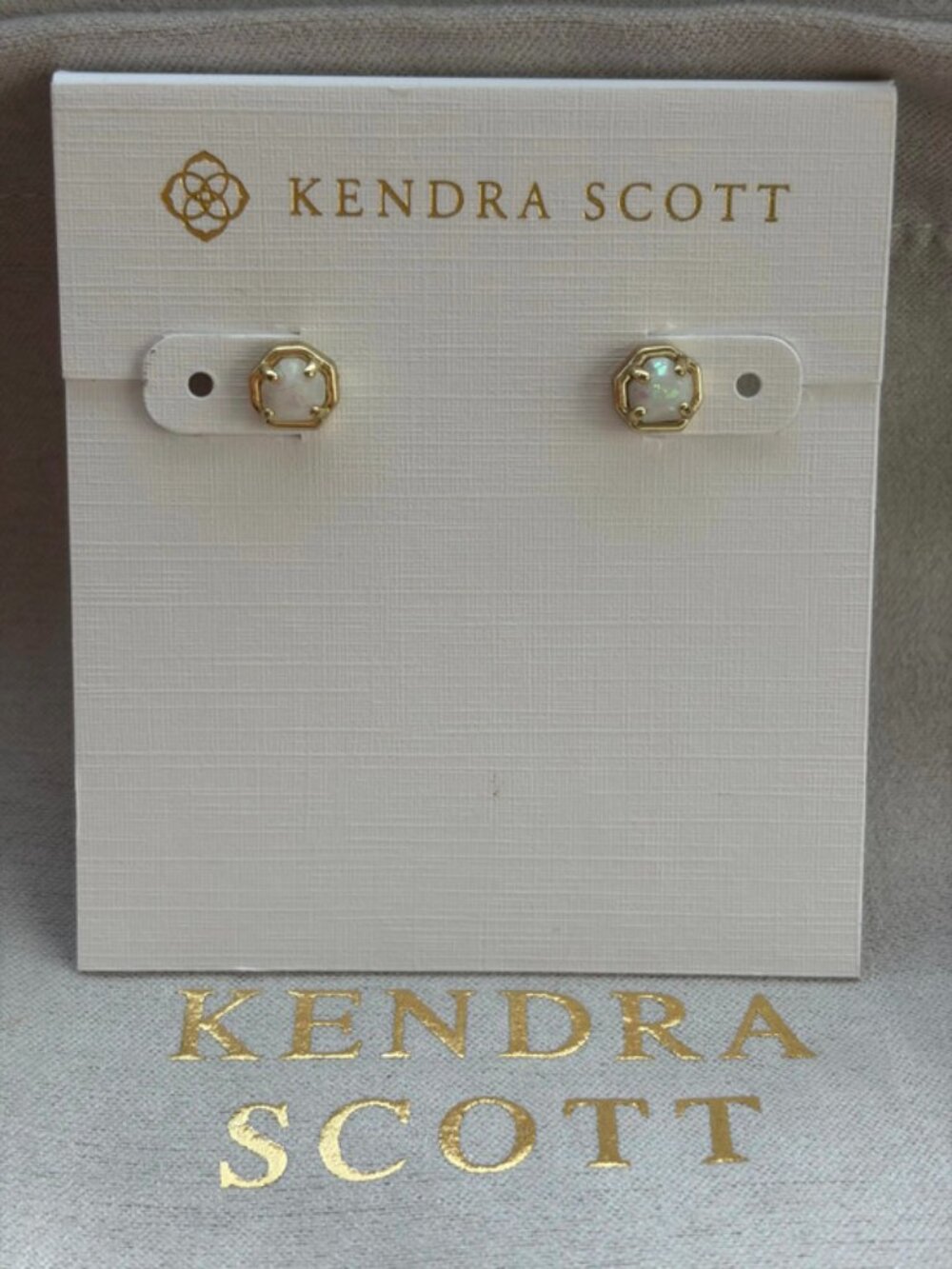 Kendra Scott white earrings